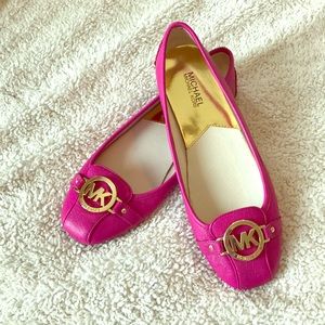 Never worn Michael Kors pink size 10 ballet flats